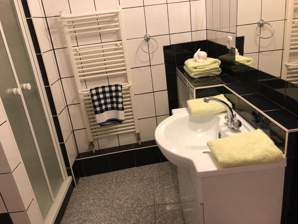 Fewo Blankenese Im Haus Luehegarten Grünendeich Kültér fotó